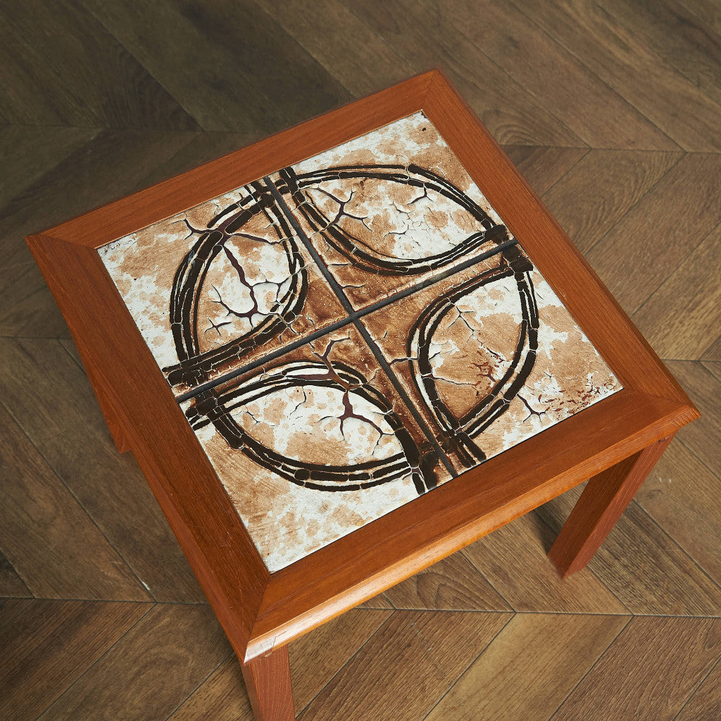 TRIOH mobler Danish tile top nesting table #84018