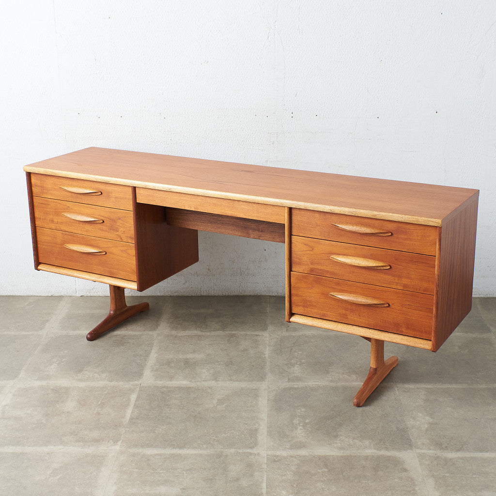 オースティンスイート Austinsuite – camori ヴィンテージ家具