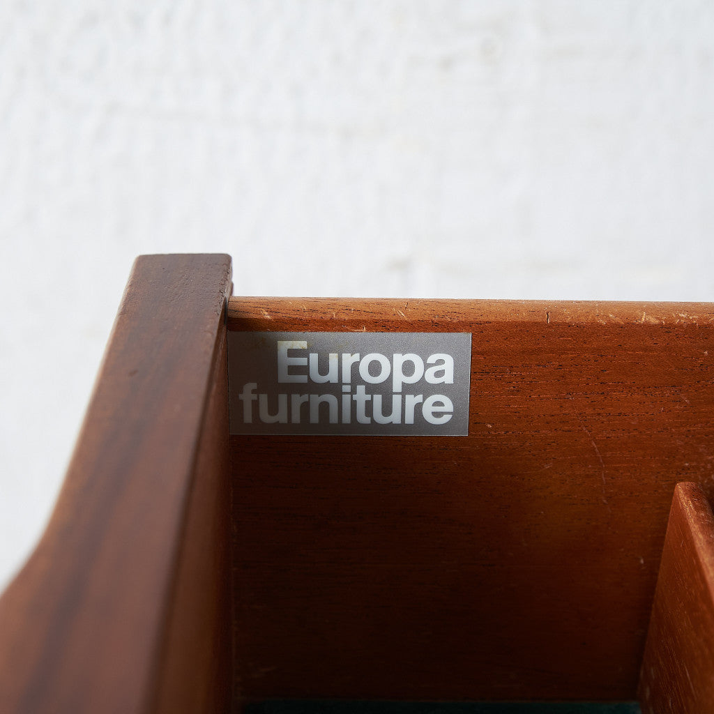 Europa furniture ヴィンテージ サイドボード