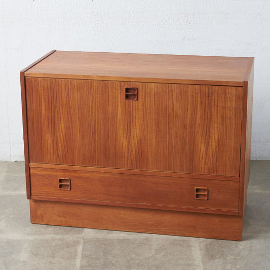 北欧ヴィンテージ レコードキャビネット