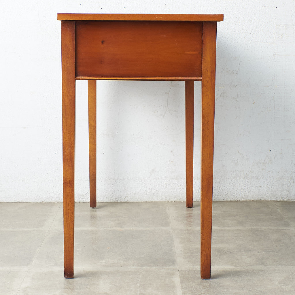 Bradley 英国クラシック サイドテーブル　アンティークスタイル Bradley 英国クラシック サイドテーブル アンティークスタイル