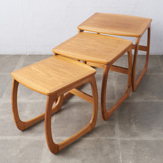 Burlington ネストテーブル