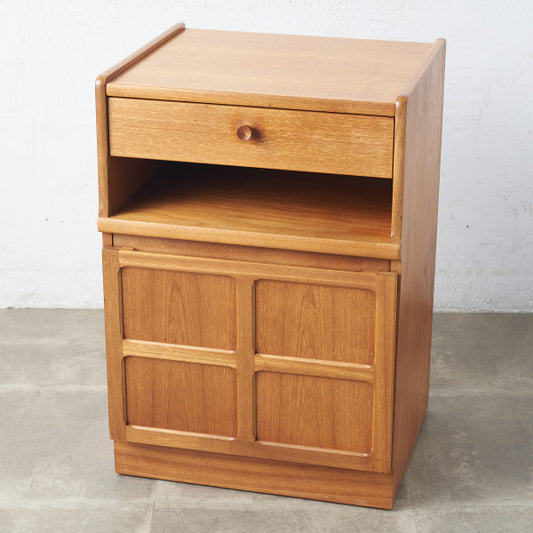 十字扉 ヴィンテージ スモールキャビネット