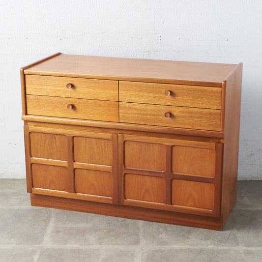 十字扉 ヴィンテージ サイドボード