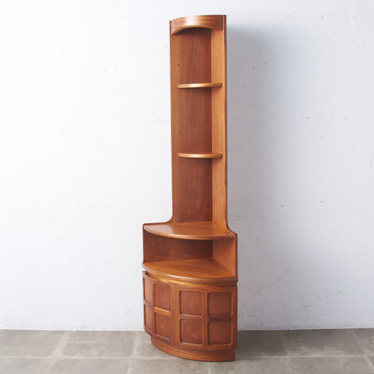 ヴィンテージ トールコーナーキャビネット