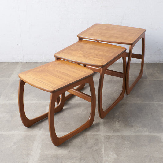 Burlington ネストテーブル