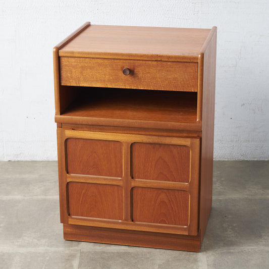 十字扉 ヴィンテージ スモールキャビネット